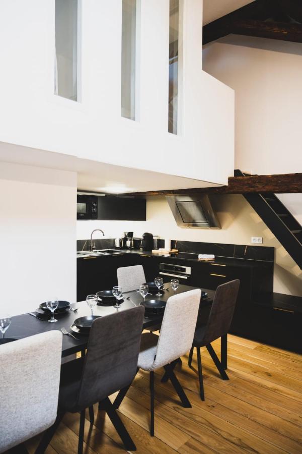Le Septqatre - Grand Triplex Au Coeur De La Vieille Ville Annecy Exterior photo